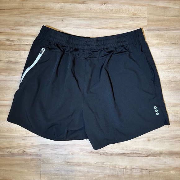 Leg3nd Active Shorts - Picture 2 of 2